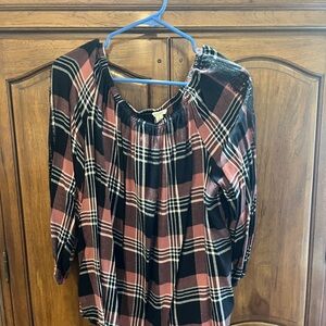 Plaid Women's Top in Black and Pink